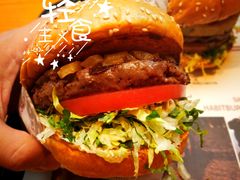 -The Habit Burger Grill 哈比特汉堡(复兴soho店)