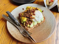 牛油果吐司-BOR Eatery(安福路店)