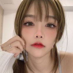 -AYO SALON