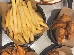 -必胜客(WOW中央公园店)