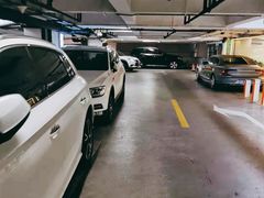 -大宁国际商业广场-地下停车库