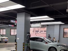 -哈贝卡汽车服务连锁(硕士路店)