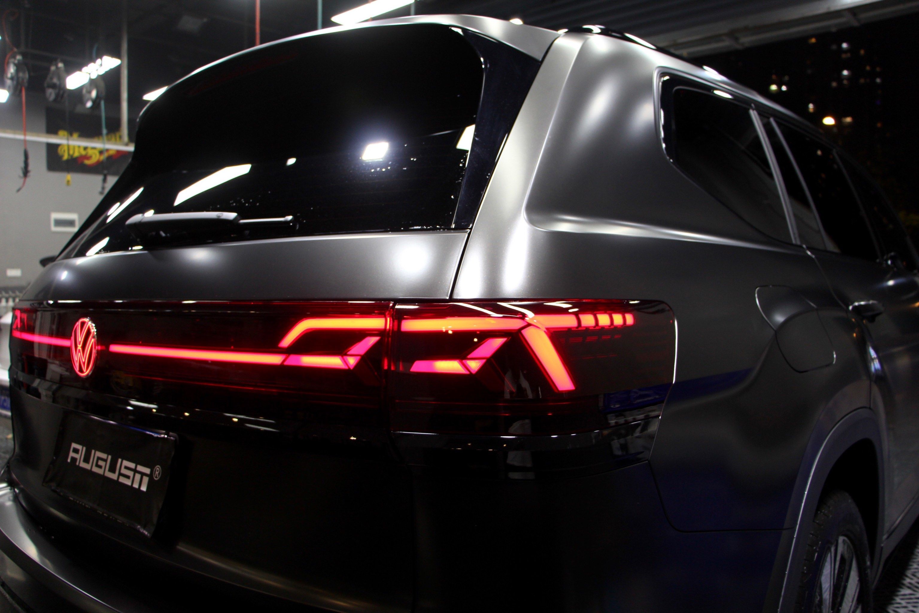 大众途昂黑武士贴膜