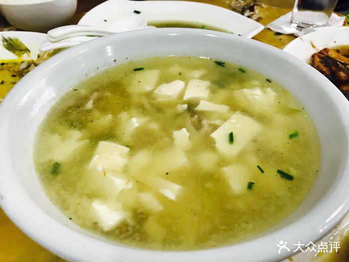 榨菜肉丝豆腐汤