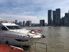 -北外滩百艇汇游艇俱乐部