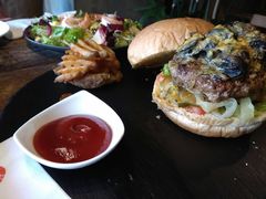 -HIGH FIVE哈福手工汉堡(桂林路店)