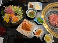 -山川小町·极番烧肉(新地假日广场店)