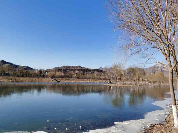 京浪岛公园"京浪岛体育公园位于门头沟区西六环三家店水.