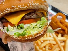 -The Habit Burger Grill 哈比特汉堡(复兴soho店)
