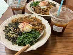又一餐温泉蛋肥牛饭-CowCow其其·牛杂咖啡公司(六运店)