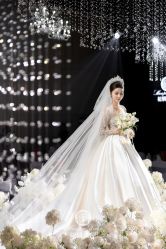 -花轿喜屋婚礼策划