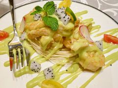 珊瑚汁芥末虾球-臻宝中餐厅·大连菜·海鲜·融合菜(大连一方城堡豪华精选酒店)