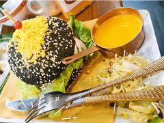 网红瀑布牛肉菠萝包-肥韬茶餐厅(南山mini店)