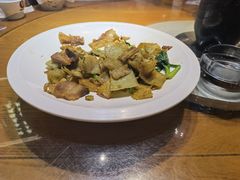 -黄泥岗·地道湖北菜(奥特莱斯店)