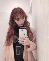 -AYO SALON