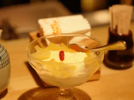 杏**腐