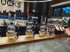 -星巴克臻选(上海虹桥新天地三店)