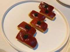 鱼子酱麒麟片皮鸭-丽轩中餐厅(广州丽思卡尔顿酒店)