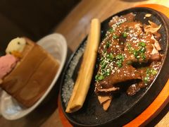 -蜜桃餐厅·伴山(湖滨商业街店)