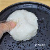 孩子会很喜欢的泰迪肉松饭团