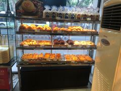 -可颂坊(凉城店)