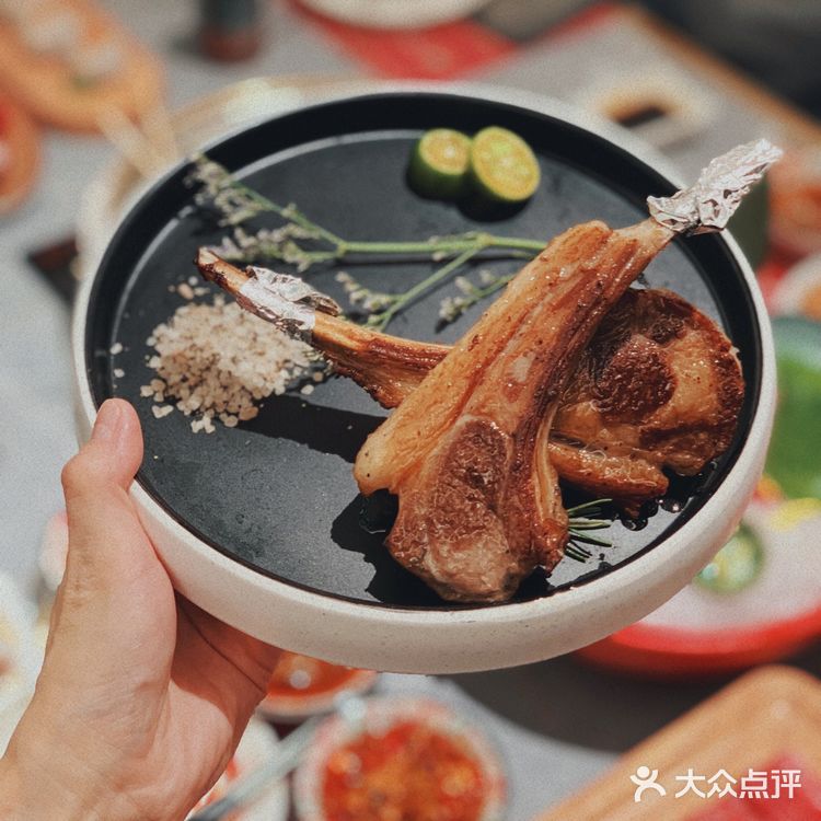 深圳终于出现了和牛寿喜锅放题天花板 一绪·和牛寿喜烧