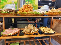 -菌海森林·非遗野生菌火锅(西山区滇池路摩根道店)