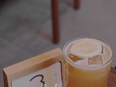 白桃雪梨冷萃茶-知亘茶食