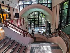 -香港大学