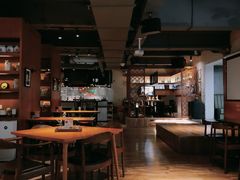 -JINNS锦时 steak&pizza(浸信会礼拜堂旧址店)