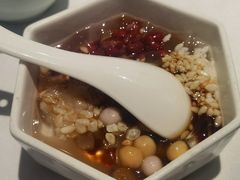 -江城小馆陕南妈妈菜·全球旅行餐厅(钟楼店)