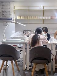 -丫丫NAIL日式自助美甲美睫沙龙