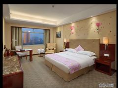 -益阳华天大酒店