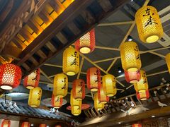 大堂-东来菜馆•手抓海鲜家常菜•海鲜锅贴(鸽子窝店)