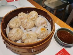 -馋三尺蟹粉小笼(人民广场店)