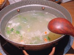 -吃饭皇帝大土家民族菜(正大广场店)