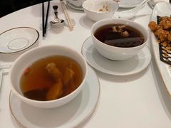 黑蒜枸杞燉牛尾湯-宝丽轩中餐厅BAOLIXUAN