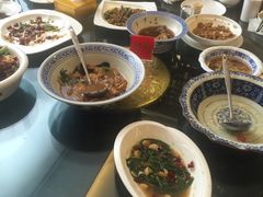 -鲁班小馆(政四街店)