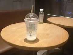 大堂-星巴克(花木plus乐坊店)
