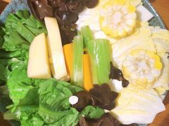 -菌之家·专业纯野生菌火锅·特色炒菌