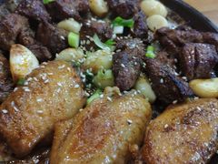-老东镇啤酒屋海鲜加工·蒸汽海鲜·海鲜烧烤(台东店)