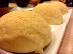 酥皮焗叉烧包-添好运点心专门店(中环IFC店)