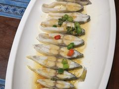 清蒸富三文鱼-唐山宴百姓府邸院落中餐