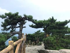 -罗田薄刀峰风景区