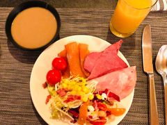 -WOLFGANG PUCK KITCHEN & BAR(迪士尼小镇店)