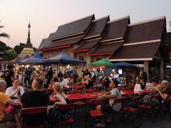 -周日夜市