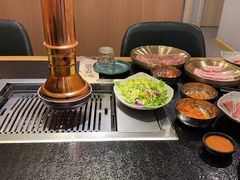-臻牛烤肉