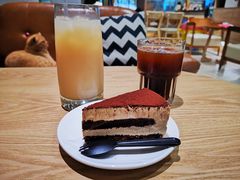 -藏猫猫咖啡主题馆(中央大道店)