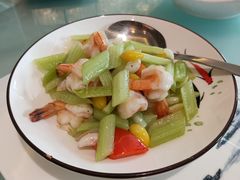 银仁百合炒凤尾虾-香宫中餐厅 · 桂林香格里拉