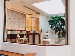 -Line 咖啡(石厦花园店)